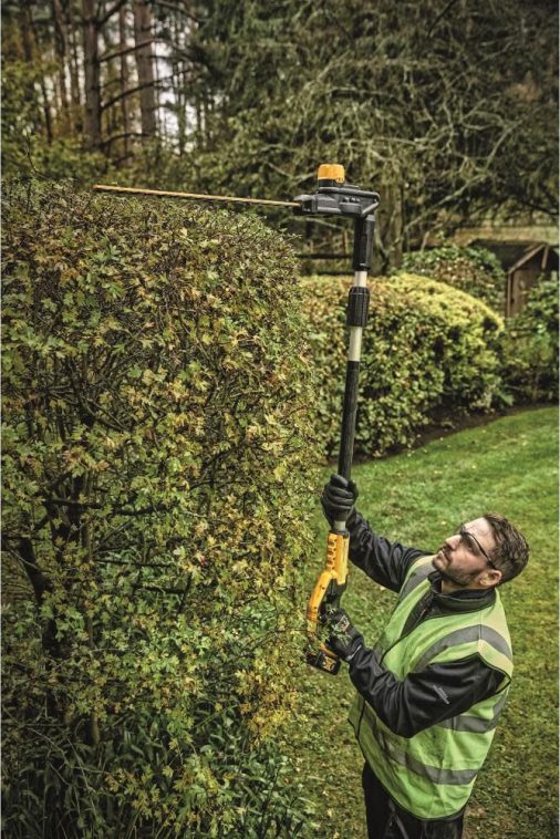 DEWALT 20V MAX* Lithium-Ion Cordless Pole Saw and Pole Hedge Trimmer Combo Kit DCKO86M1 from DEWALT - Image 13