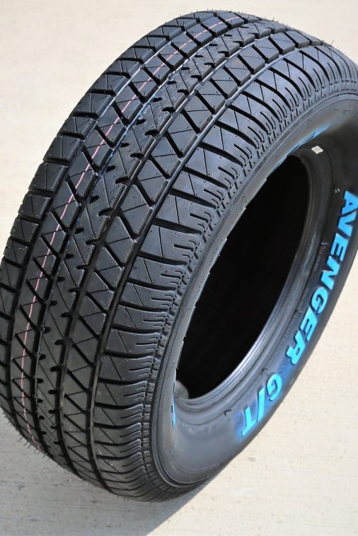 Mastercraft Avenger G/T 235/70R15 102T AS All Season A/S Tire