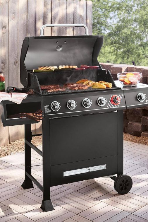 Dyna-Glo DGH474CRP 5-Burner Propane Gas Grill in Matte Black with TriVantage Multifunctional Cooking System - Image 13