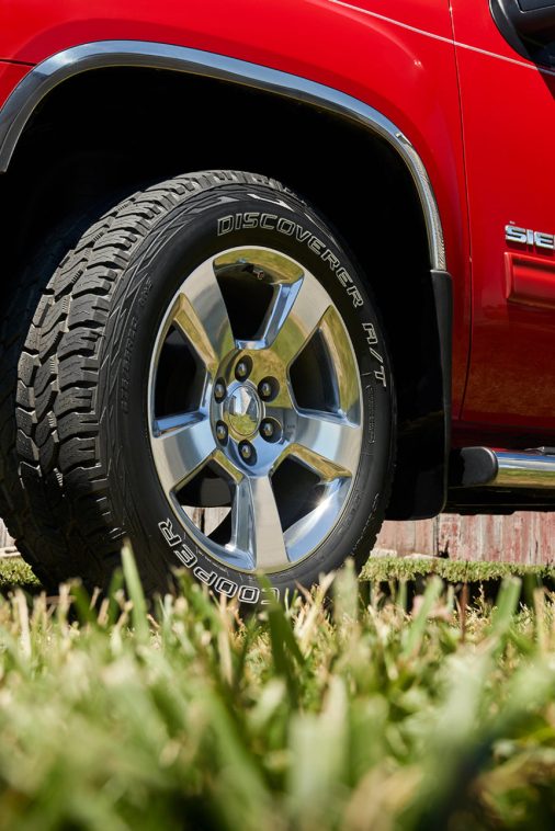 Cooper Discoverer A/T All-Season 235/75R15 105T Tire - Image 11